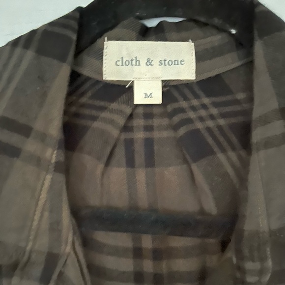 Cloth & Stone Green Plaid Button Down Size: M - Picture 2 of 8